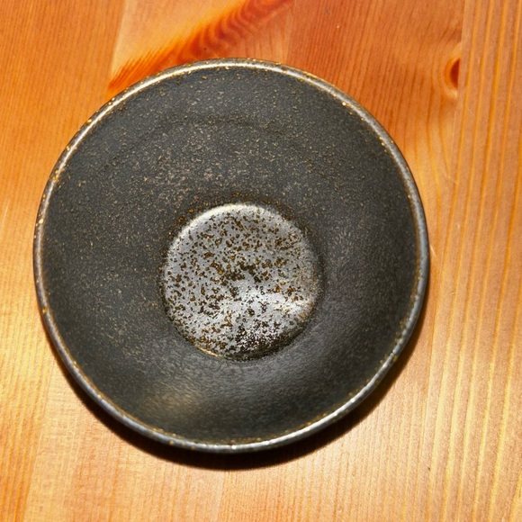 Tea cups - Picture 2 of 4